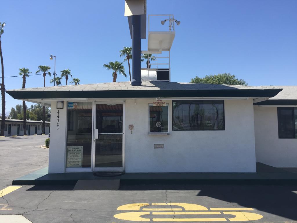 Indio Holiday Motel Εξωτερικό φωτογραφία