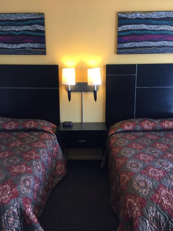 Indio Holiday Motel Δωμάτιο φωτογραφία