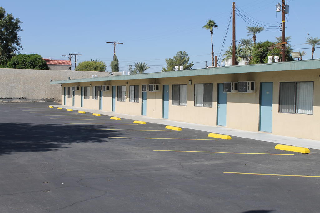 Indio Holiday Motel Εξωτερικό φωτογραφία