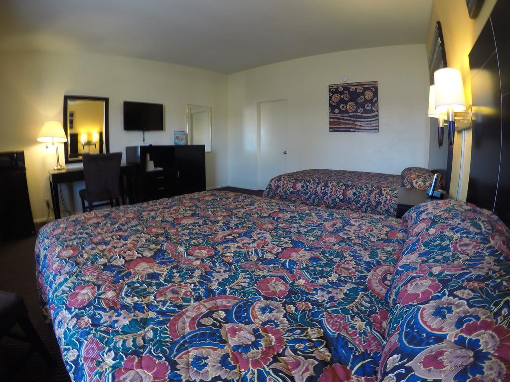 Indio Holiday Motel Εξωτερικό φωτογραφία