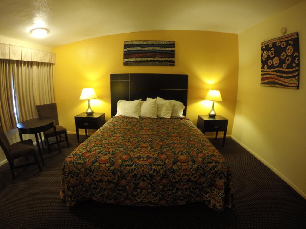 Indio Holiday Motel Δωμάτιο φωτογραφία