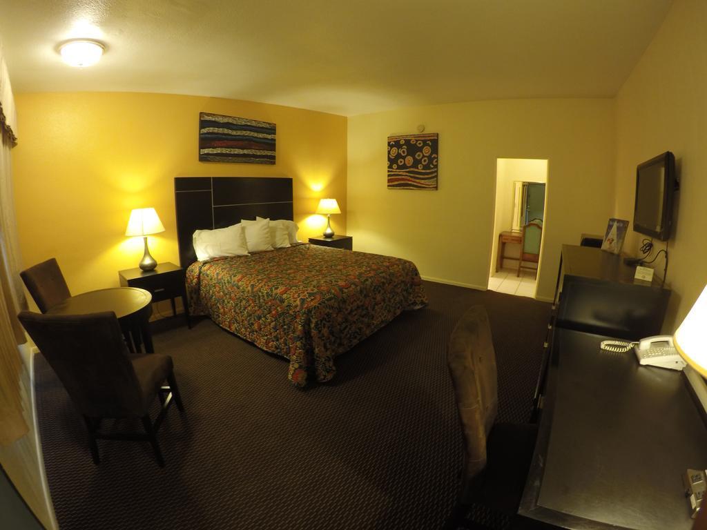 Indio Holiday Motel Εξωτερικό φωτογραφία