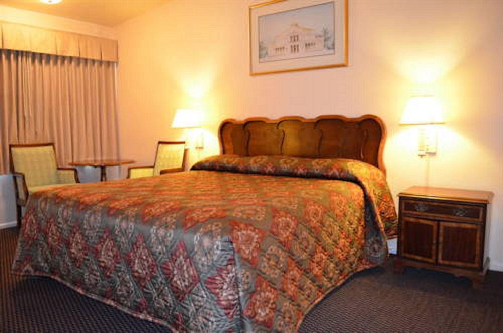 Indio Holiday Motel Εξωτερικό φωτογραφία