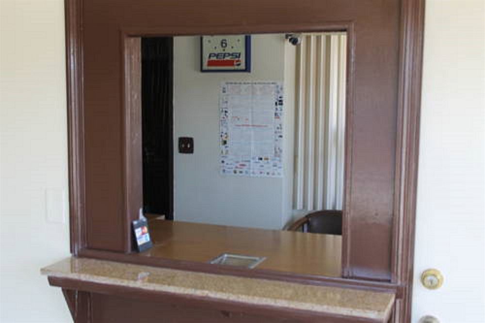 Indio Holiday Motel Εξωτερικό φωτογραφία