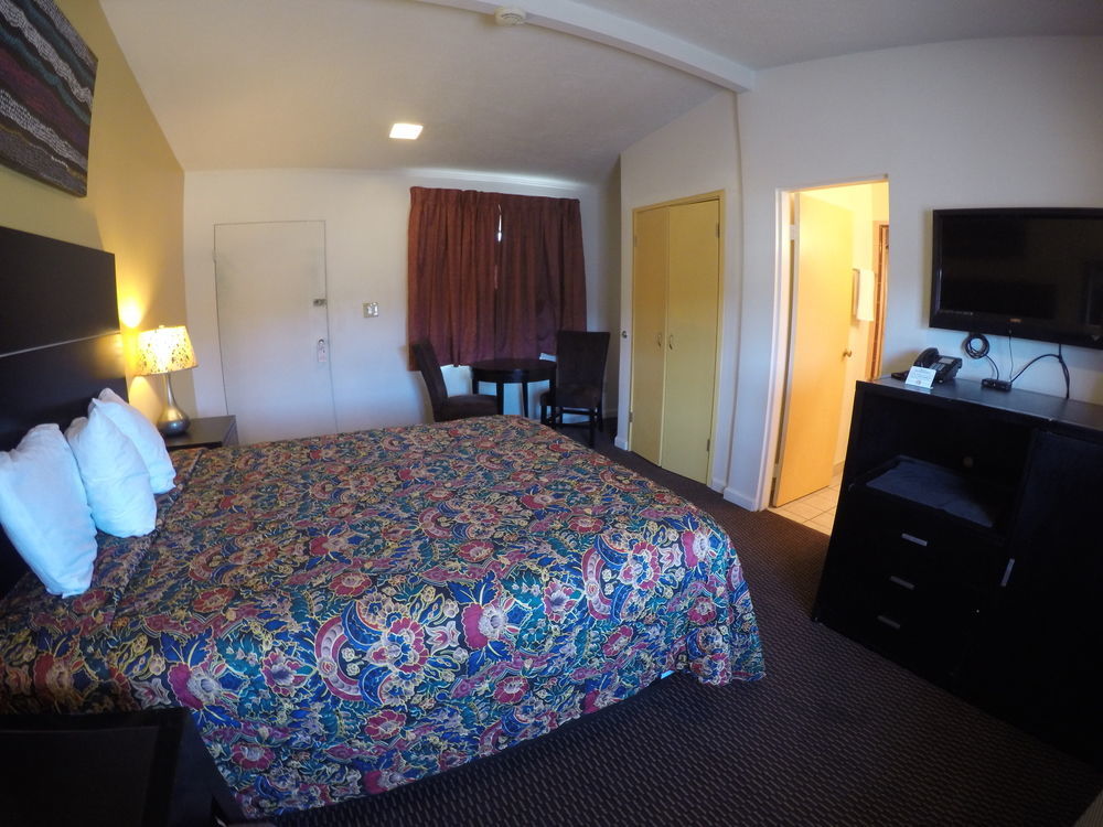 Indio Holiday Motel Εξωτερικό φωτογραφία